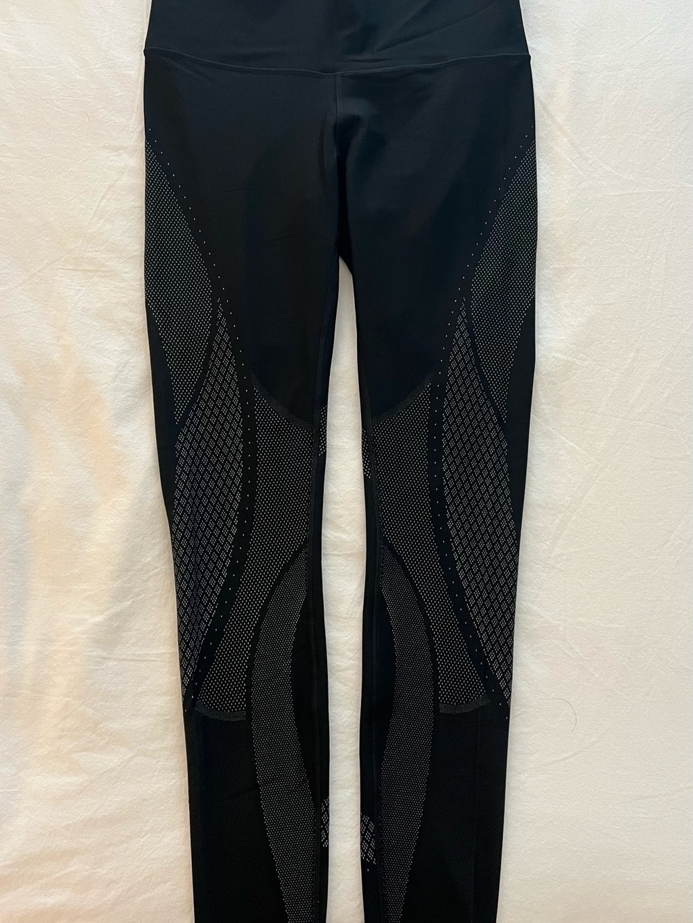 Lululemon Black with White Design 28 inch Leggings